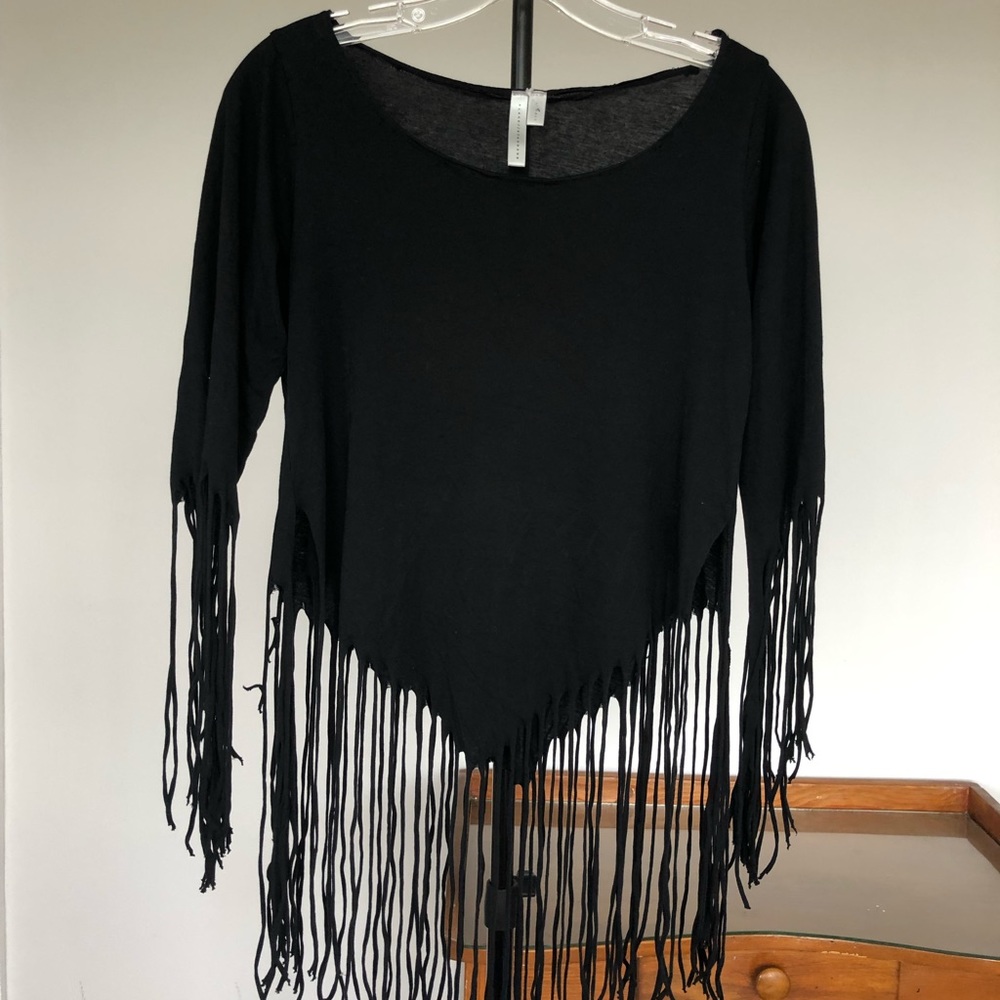 Witchy, cropped fringe blouse
